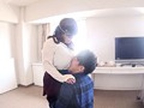 完全独占！Pカップ！初本番！ありえない超乳素人が一大決心！つむぎ 130センチ 27才　サンプル画像03